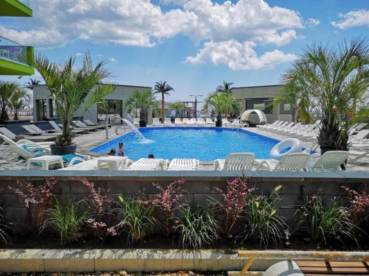 Blue Apartment In Spa N Pool Beach Resort Năvodari Exteriör bild