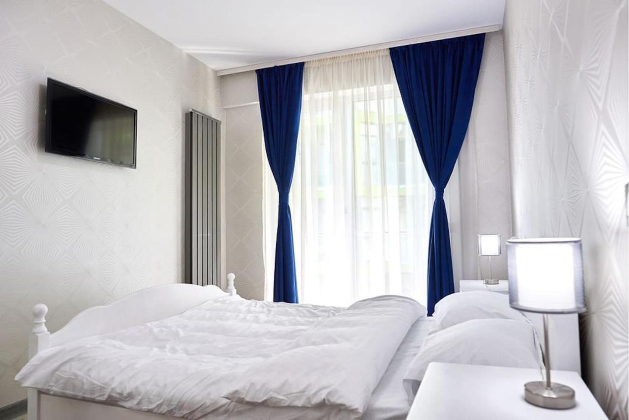 Blue Apartment In Spa N Pool Beach Resort Năvodari Exteriör bild